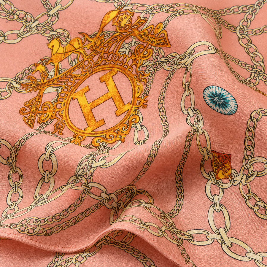 Chain Me Up pocket square — fabric and design close-up.