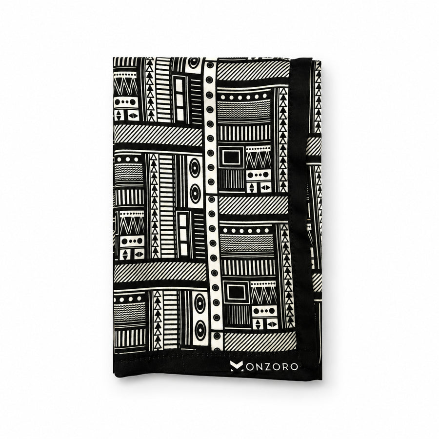Rectangular Strips pocket square — folded product.