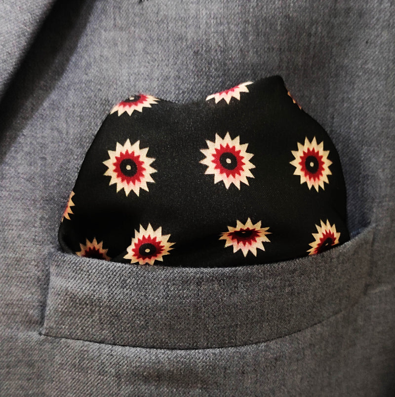 BLACK & GOLD REVERSIBLE SILK POCKET SQUARE