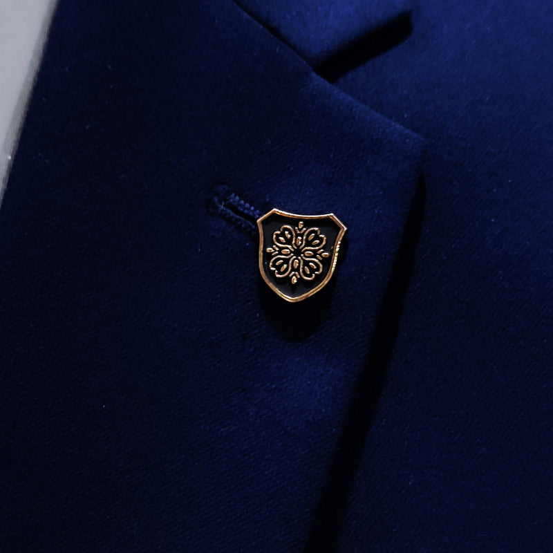 Turkish Knight Shield – Black And Gold Lapel Pins