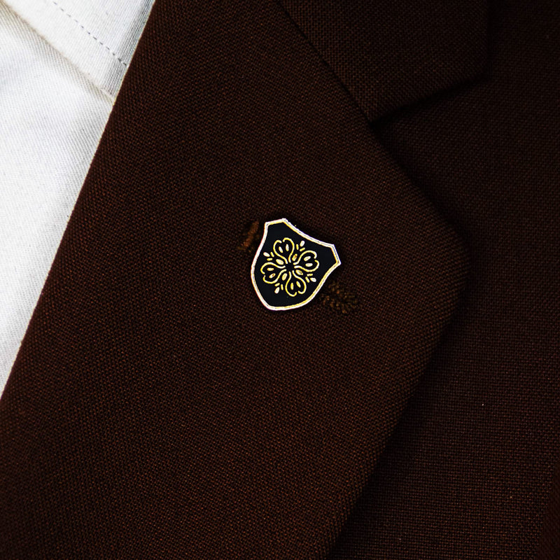 Turkish Knight Shield – Black And Gold Lapel Pins