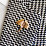 Ginkgo Flower Golden Lapel Pin - Lapel Pins | Monzoro Pakistan